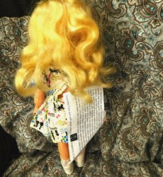 toni blonde print dress bk